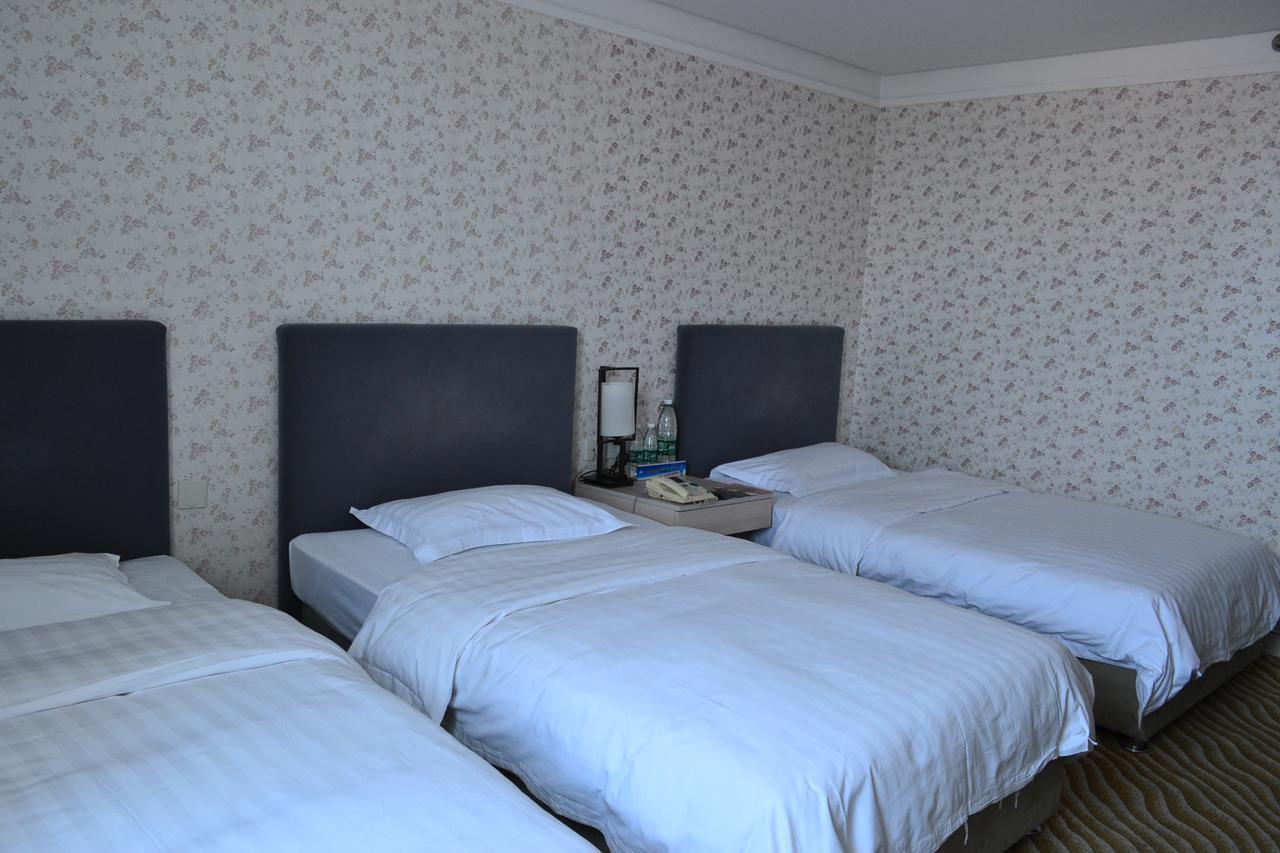 Weihai Sophia Hotel Buitenkant foto