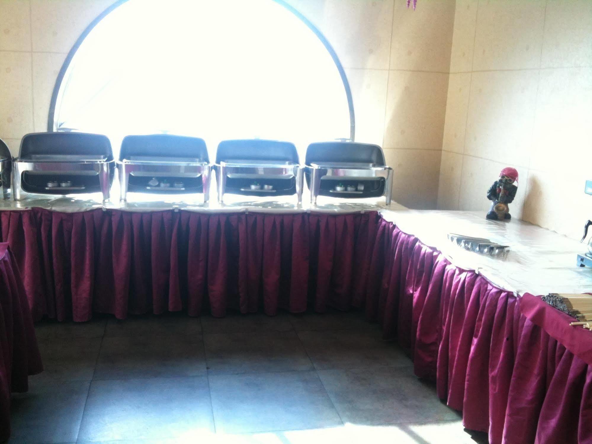 Weihai Sophia Hotel Buitenkant foto
